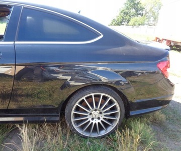 MERCEDES C 204 C63 6.3 AMG КУПЕ ЧЕТВЕРТЬ ЗАД ЛЕВАЯ