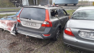 VOLVO XC 70 БАМПЕР КРЫШКА