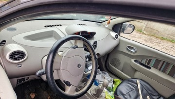 RENAULT TWINGO II ТОРПЕДО КОНСОЛЬ AIRBAG