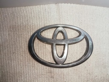 ЗНАЧЕК ЛОГОТИП SYMBOL ЭМБЛЕМА РЕШЕТКИ ПЕРЕД TOYOTA AVENSIS T25