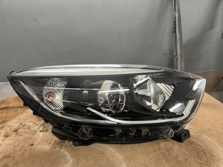 RENAULT CAPTUR I ФАРА ПРАВОЕ ПЕРЕД 260100947R