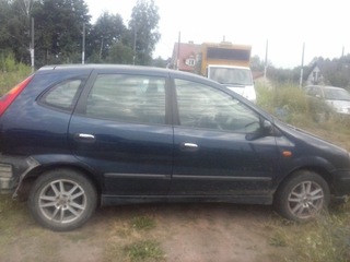 NISSAN ALMERA TINO 2004R ДВЕРЬ ПЕРЕДНЯЯ ПРАВОЕ