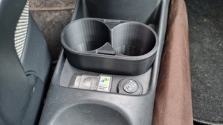 ДЕРЖАТЕЛЬ NA НАПИТКИ - CUPHOLDER FIAT 500