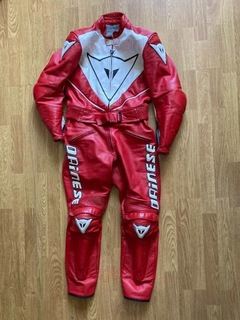 DAINESE 48 КРАСНЫЙ КОМБИЗОН МОТОЦИКЛЕТНЫЙ КОСТЮМ