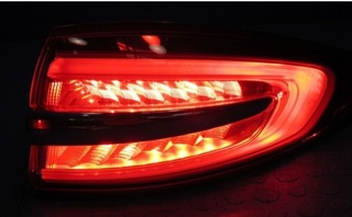 FORD FUSION РЕСТАЙЛ ФАРА LED (СВІТЛОДІОД) ПРАВЕ СЕДАН ІДЕАЛЬНА