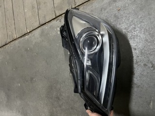 ФАРА ПРОТИВОТУМАНКА КСЕНОН ТОРСИОН L MERCEDES W204 LED (СВЕТОДИОД ) OE