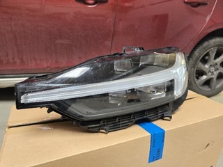 VOLVO XC60 II ФАРА ПЕРЕДНЯЯ ЛЕВАЯ MID LED (СВЕТОДИОД ) 32342514