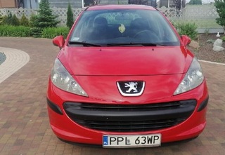 Peugeot 207 1,4 HDI 2009 r.