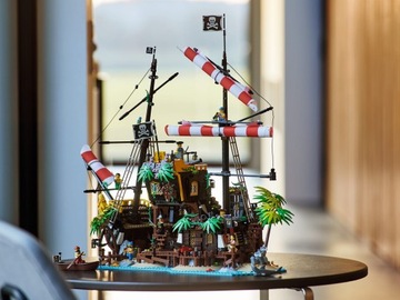 LEGO Ideas 21322 LEGO Ideas Piraci z Zatoki Barakud 21322 Statek Piracki