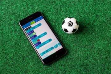 Sphero Mini - развивающая игрушка-робот с приложением (футбол)iOS Android