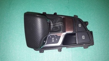 AUDI A4 B9 A5 MĚCH ŘAZENÍ HLAVICE 8W1713111C