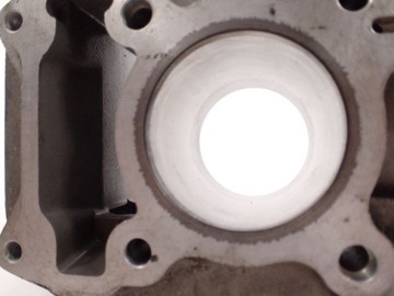 Цилиндр поршень Piaggio Vespa 125 ET4 Liberty