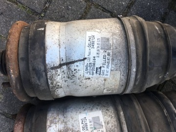 Подушка задней подвески Land Rover Discovery 3