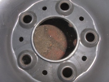 BMW F20 E82 E87 E36 E46 E90 E91 16'' 5X120 IS33
