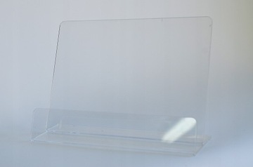 Подставка для листовок из оргстекла А4 LU горизонтальная