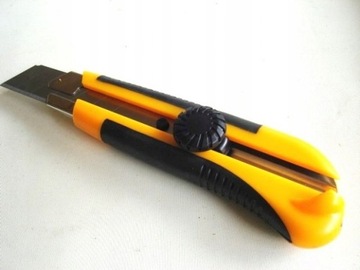 НОЖ ДЛЯ ОБОЕВ, ЛЕЗВИЕ ДЛЯ ЛОМАНИЯ 25мм + СМЕННЫЕ 5 ШТ.