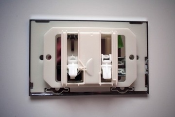 Кнопка смыва KOŁO SLIM I-PLATE хром KOŁO