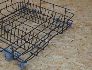 НИЖНЯЯ КОРЗИНА ДЛЯ ПОСУДОМОЕЧНОЙ МАШИНЫ BAUKNECHT WHIRLPOOL 60см