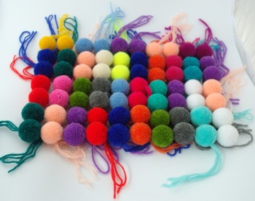 Pompon Kulka Wełna Akryl 100% Kulki 10 cm Pomponik