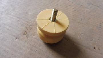 БАМПЕР РЕЗИНОВЫЙ РЕЗИНОВЫЙ КАБИНА SCANIA 4 P + T РЕЗЬБА M8