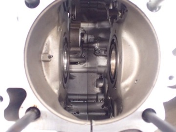 Картеры блока двигателя Suzuki DR 800 91-97