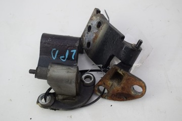 ПЕТЛЯ ДВЕРИ ЛЕВАЯ ПЕРЕДНЯЯ MERCEDES VITO W638 98R