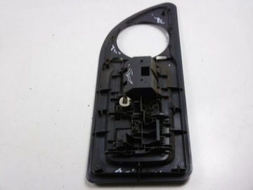 VITO 1 W638 ДЕРЖАТЕЛЬ ПОЛКИ ДЛЯ НАПИТКОВ ЗАДНИЙ СПРАВА