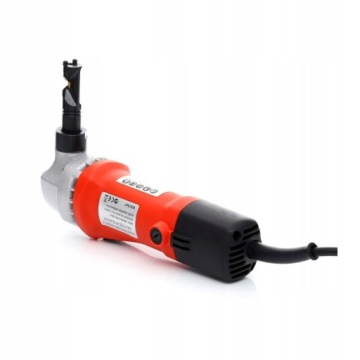 ЭЛЕКТРИЧЕСКИЕ НОЖНИЦЫ ДЛЯ РЕЗКИ ГОФРИРОВАННОГО ЛИСТА 1800ВТ