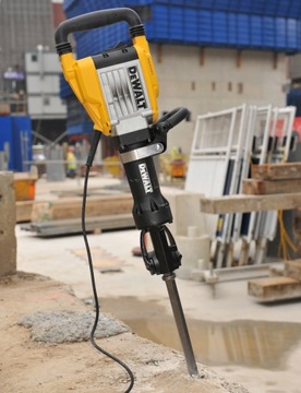 Молоток ударный 1600W HEX 28 35j кейс DEWALT D25960K