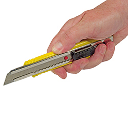 НОЖ STANLEY МЕТАЛЛИЧЕСКОЕ ЛЕЗВИЕ FatMax 18 мм 10-421