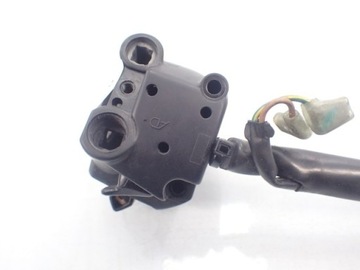 ПЕРЕКЛЮЧАТЕЛЬ ПРАВЫЙ YAMAHA T-MAX 500 04-07