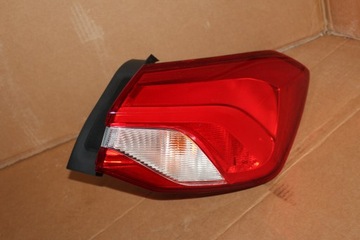Lampa prawa tylna tył Ford Focus mk4