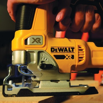 Аккумуляторный лобзик DeWALT DCS334NT BODY 18V