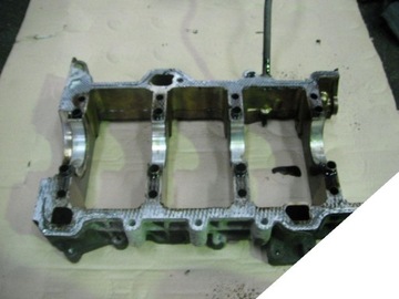 JAGUAR S-TYPE 3.0 00R BLOK SKŘÍŇKA