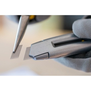 НОЖ STANLEY INTERLOCK, металлическое РАЗЛОМАЮЩЕЕ ЛЕЗВИЕ, 18 мм 10-018 4-10-018