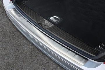 LIŠTA KUFRU NÁRAZNÍK MERCEDES C W204 2011-2014