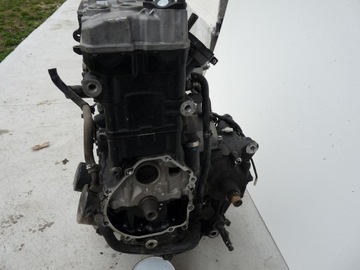 SILNIK GŁOWICA WAŁ SUZUKI GSR 600 2007