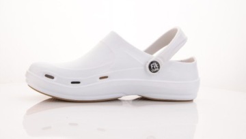 Удобные легкие шлепанцы белого цвета из ЭВА Stylish FitClog 45