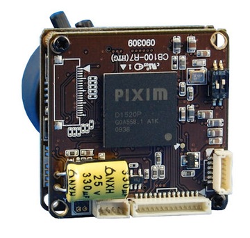 Пластинчатая камера 480 ТВЛ, объектив PIXIM 2,8–12 мм.