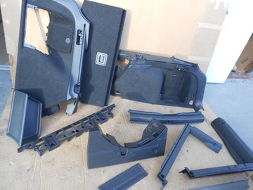 VW PASSAT B7 KOMBI TAPICERKA BOCZEK BAGAŻNIKA