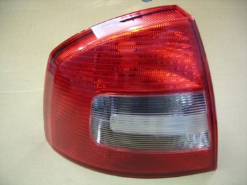 LAMPA TYŁ LEWA SKODA OCTAVIA II HB 09-13r