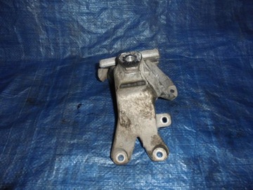 ŁAPA WSPORNIK SILNIKA AUDI A4 A5 Q5 8K0199308AP