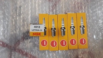 LZTR5A-13 NGK СВЕЧА ЗАЖИГАНИЯ CHRYSLER 300 00-04 /NGK/