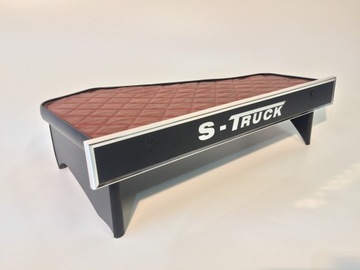 ЦЕНТРАЛЬНАЯ ПОЛКА SCANIA S/R SERIES, СТЁГАНАЯ ЭКО-КОЖА