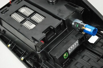 Кнопки тоннеля вещевого отделения Audi R8 4S1863041L