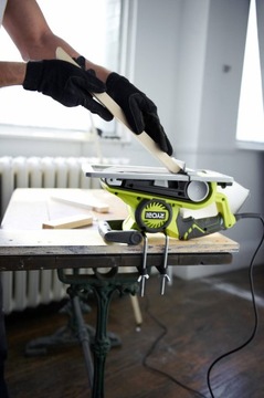 ЛЕНТОЧНО-ШЛИФОВАЛЬНАЯ МАШИНА RYOBI EBS800 800W + РЕМНИ