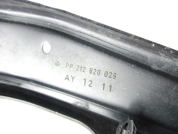 DRŽÁK PŘEDNÍ LEVÝ MERCEDES W212