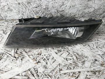 SKODA SUPERB III HALOGEN PRAWY 3V0941700