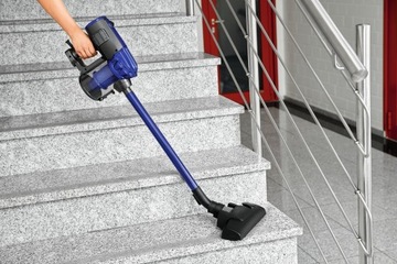 ВЕРТИКАЛЬНЫЙ РУЧНОЙ ПЫЛЕСОС БЕЗРЕШЕННЫЙ ЦИКЛОН 600ВТ НЕМЕЦКИЙ