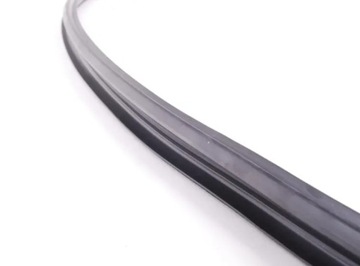 BMW 5 E60 Оригинальный нижний уплотнитель заднего стекла